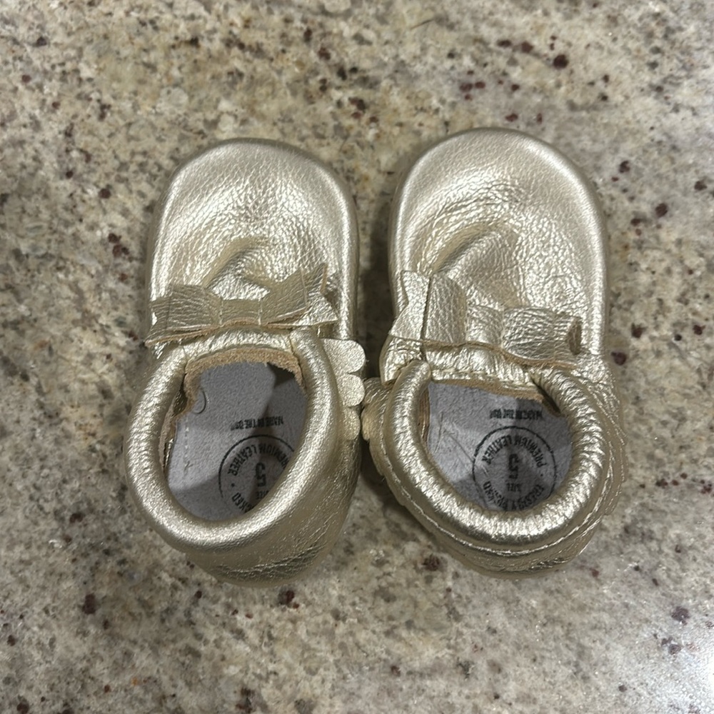 Freshly picked size 5 hardsole mocs
